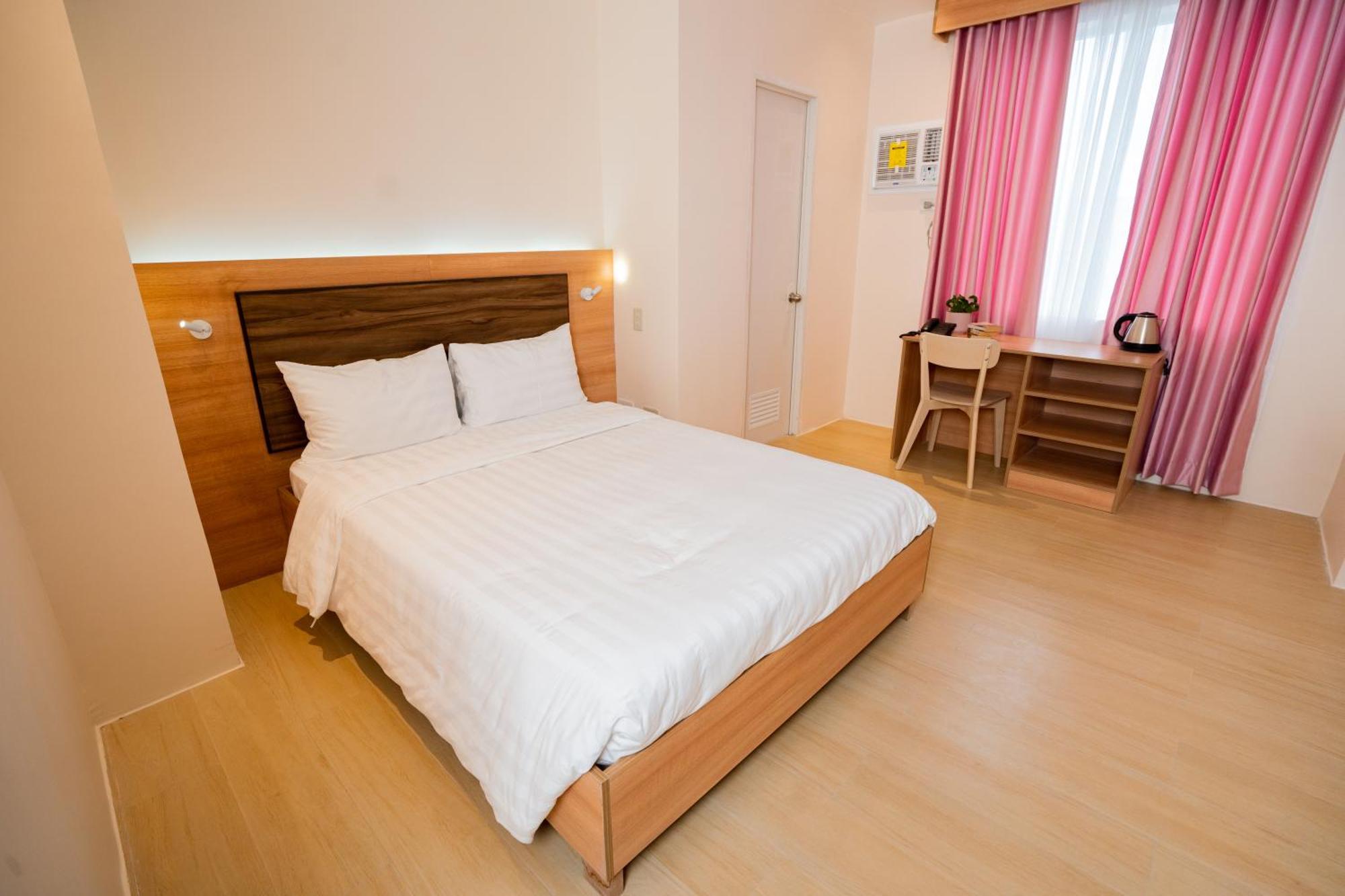 Jvj Hotel Batangas Екстер'єр фото