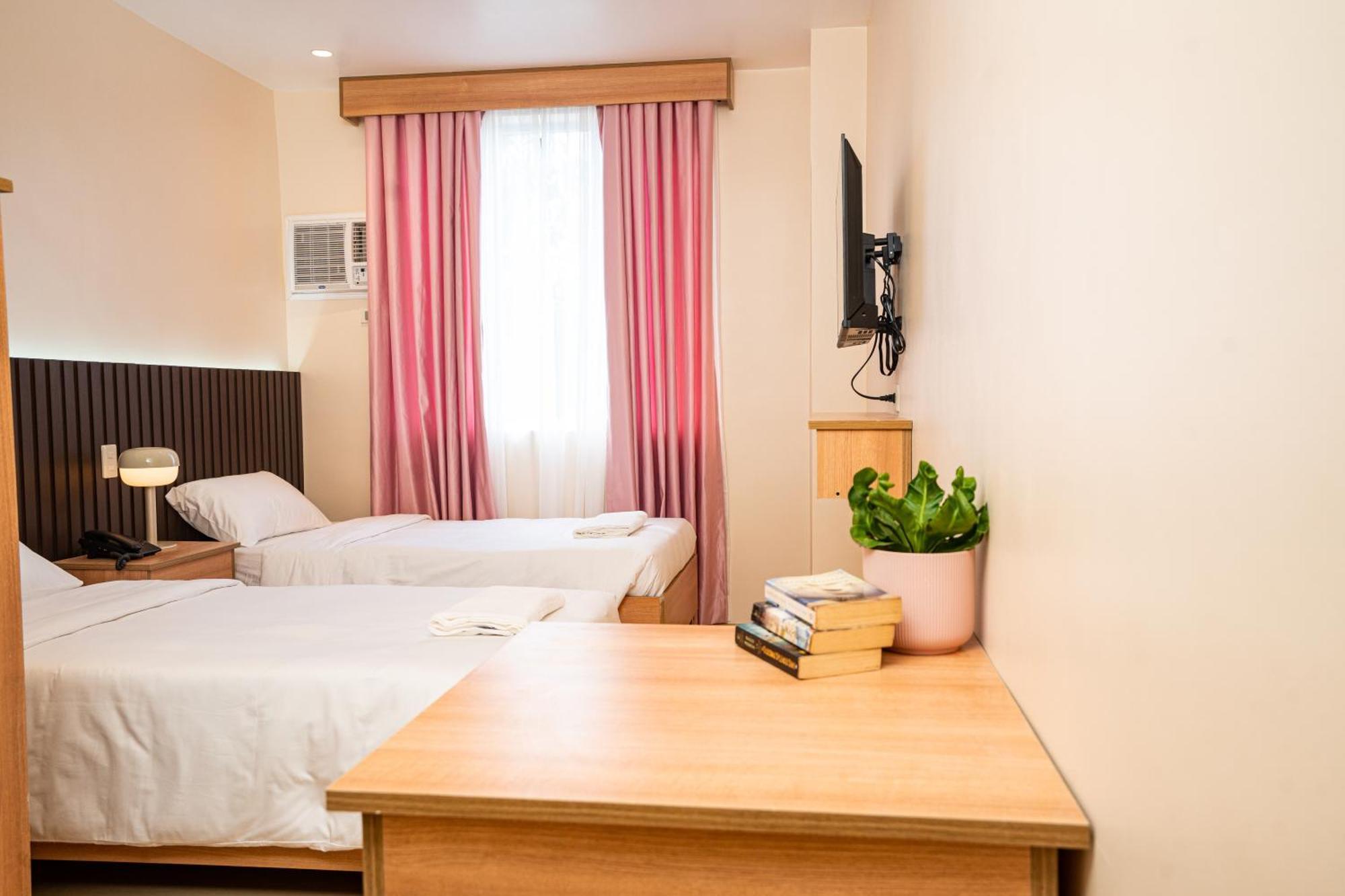 Jvj Hotel Batangas Екстер'єр фото